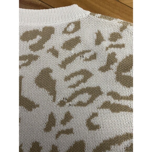 Vestidos Woman's Cheetah Print Cream Tan Sweater sz Small - Picture 4 of 5